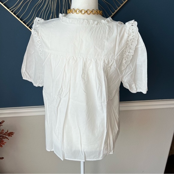 NWT Adorable White Lace Trimmed Women's Top - Large - Picture 5 of 6